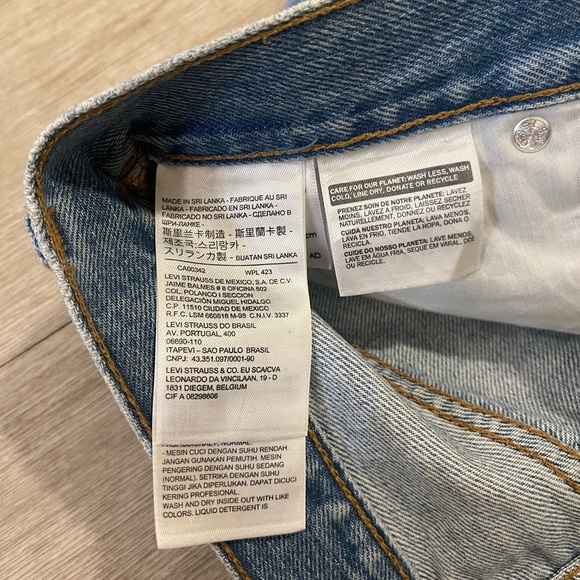 NWOT Levi's Button Front Mini Skirt - Picture 7 of 7